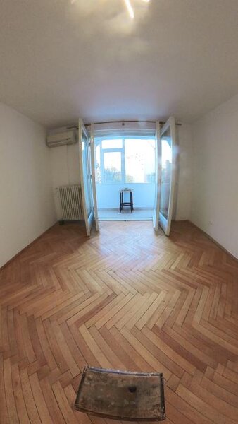 Apartament 2 camere nemobilat, zona Mihail Kogalniceanu