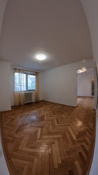 Apartament 2 camere nemobilat, zona Mihail Kogalniceanu