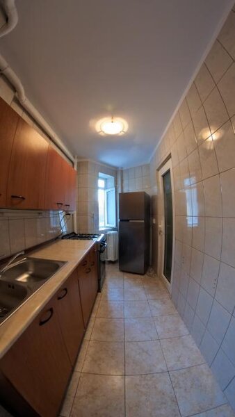 Apartament 2 camere nemobilat, zona Mihail Kogalniceanu